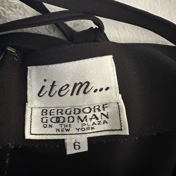 VINTAGE BERGDORF GOODMAN BLACK JERSEY SWING MINI-DRESS SIZE 6, MINT CONDITION. - Picture 3 of 5